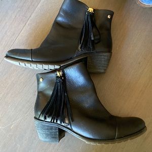 Pikolinos Women's Boots Andorra Size 38 7.5 Block Heel Black leather Tassel Zip